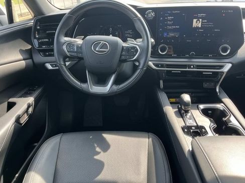 Used 2025 Lexus RX 350 Premium w/ Accessory Package (Z1) FWD image 13