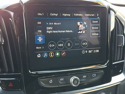 Used 2023 Chevrolet Traverse LT AWD/4WD image 18