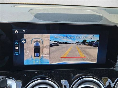 New 2026 Mercedes-Benz GLB 250 4MATIC image 12