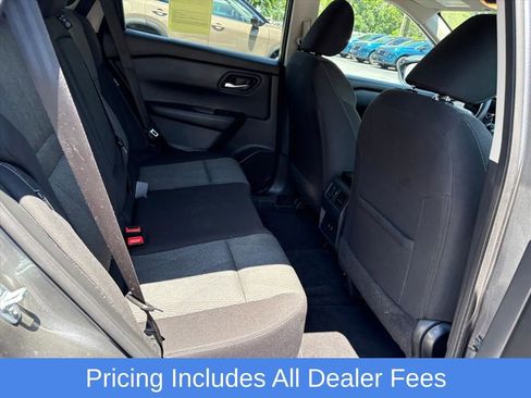 Used 2025 Nissan Rogue SV AWD/4WD image 20