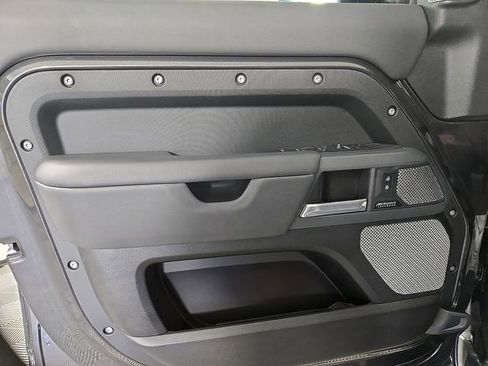 Used 2023 Land Rover Defender 130 X image 13