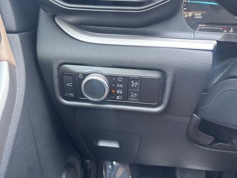 Used 2023 Ford Explorer XLT w/ Class IV Trailer Tow Package image 20