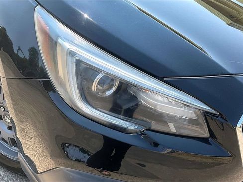 Used 2018 Subaru Outback 2.5i Limited AWD/4WD image 27