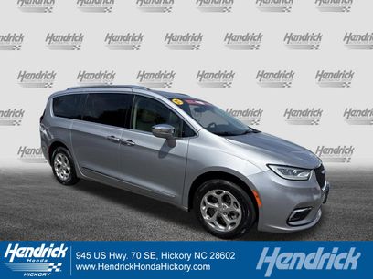 Used 2021 Chrysler Pacifica Limited