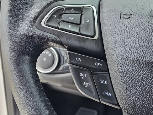 Used 2019 Ford Escape Titanium FWD image 24
