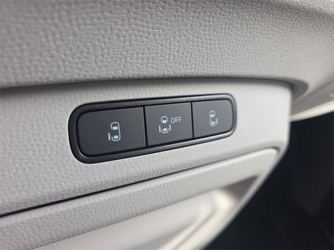 New 2025 Volkswagen ID. Buzz 1st Edition image 24