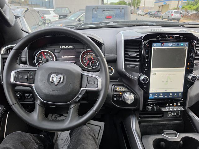 Used 2022 RAM 1500 Laramie AWD/4WD image 5
