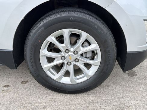 Used 2020 Chevrolet Equinox LT FWD image 12