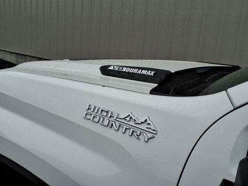 New 2026 Chevrolet Silverado 2500 High Country w/ High Country Premium Package AWD/4WD image 8