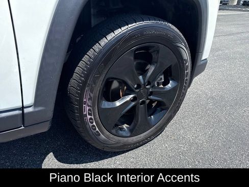 Used 2021 Jeep Compass Latitude AWD/4WD image 20