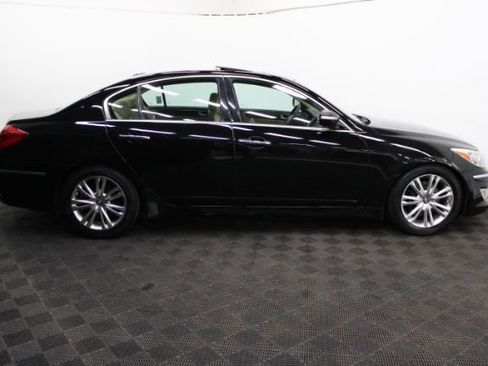 Used 2014 Hyundai Genesis 3.8 w/ Technology Package 03 RWD image 4