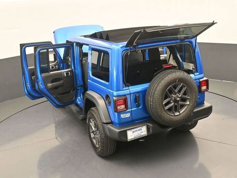 Used 2025 Jeep Wrangler Unlimited Sport AWD/4WD image 60
