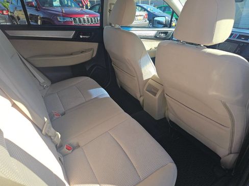 Used 2017 Subaru Outback 2.5i Premium image 30