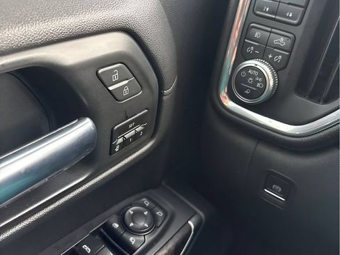 Used 2020 GMC Sierra 1500 Denali w/ Denali Ultimate Package AWD/4WD image 25