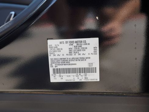 Used 2017 Ford Explorer Limited AWD/4WD image 30