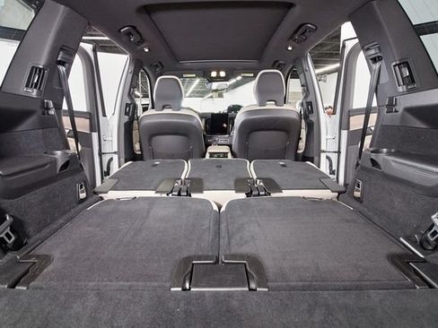 Certified 2026 Volvo XC90 B6 Plus AWD/4WD image 23