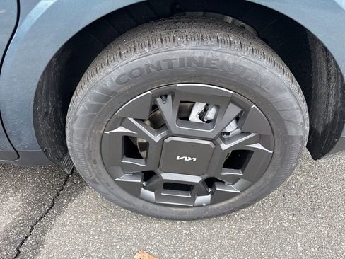 New 2026 Kia Carnival SX image 21