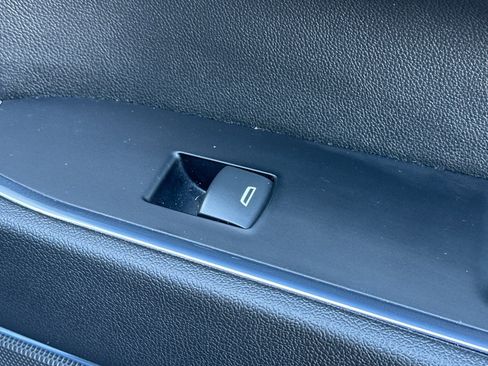 Used 2022 GMC Sierra 1500 Elevation image 22