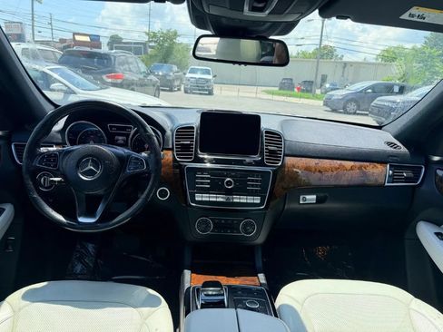 Used 2017 Mercedes-Benz GLS 450 4MATIC image 20