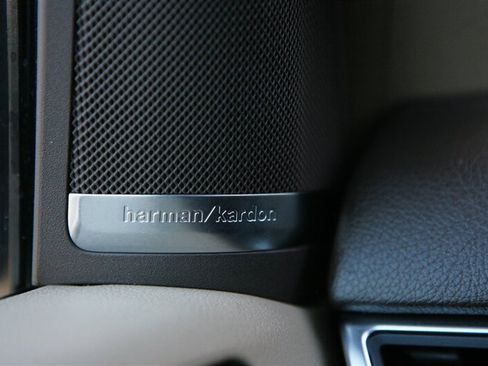 Used 2015 Mercedes-Benz ML 350 4MATIC image 28