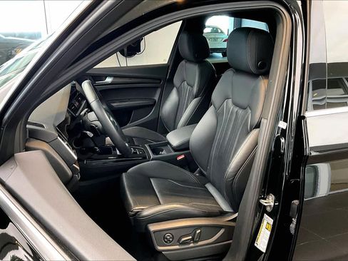 Used 2023 Audi Q5 2.0T Premium Plus w/ Premium Plus Package image 8