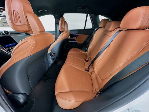 New 2026 Mercedes-Benz GLC 300 image 24