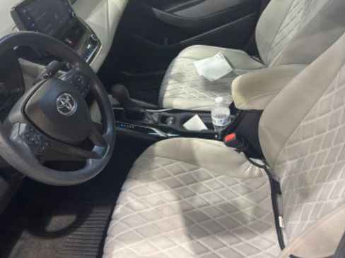 Used 2022 Toyota Corolla LE image 44