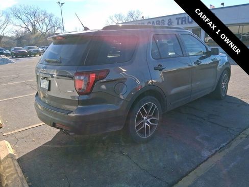 Used 2018 Ford Explorer Sport w/ Equipment Group 401A image 10
