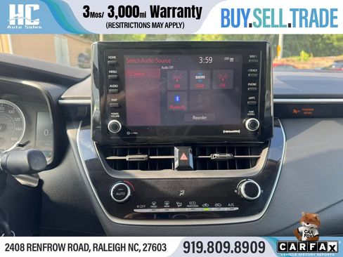 Used 2022 Toyota Corolla LE FWD image 23