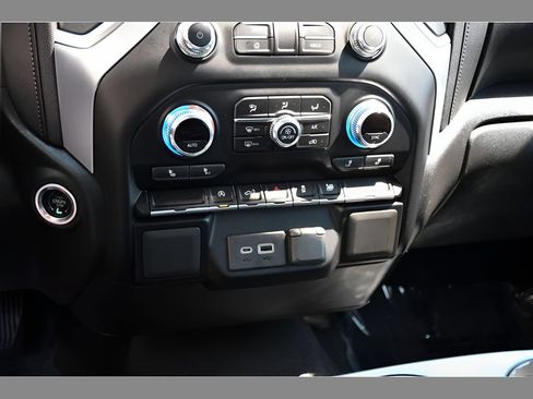 Used 2021 GMC Sierra 1500 Elevation AWD/4WD image 32