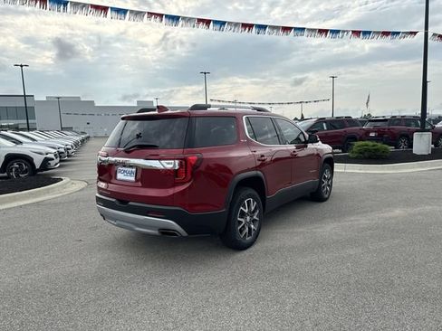 Used 2023 GMC Acadia SLE w/ Driver Convenience Package FWD image 5