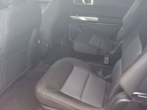 Used 2023 Ford Explorer XLT image 7