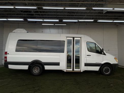 Used 2008 Dodge Sprinter 3500 w/ Window Group Iv Fixed Glass image 6