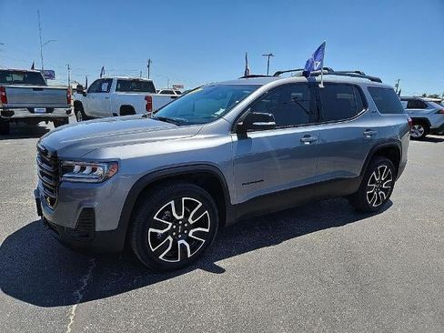 Used 2021 GMC Acadia SLT w/ Elevation Edition FWD image 2
