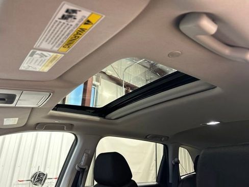 Used 2024 Honda CR-V EX image 33