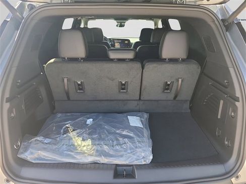 New 2026 Chevrolet Traverse LT w/ Midnight/Sport Edition image 10