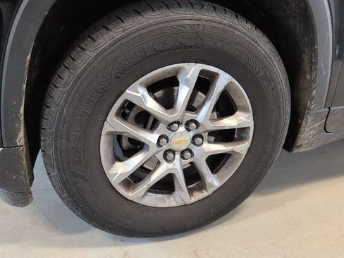 Used 2019 Chevrolet Traverse LT AWD/4WD image 9