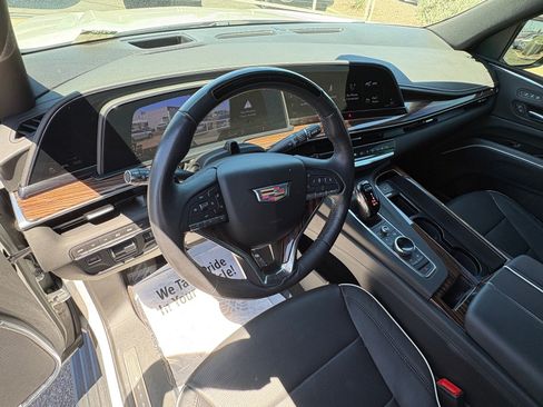Used 2023 Cadillac Escalade ESV Premium Luxury w/ Performance Package AWD/4WD image 14