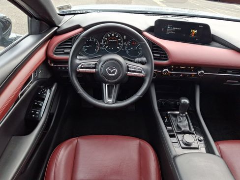 Certified 2023 MAZDA MAZDA3 Hatchback w/Premium Plus Pkg image 12