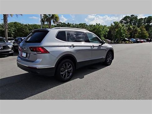 Used 2024 Volkswagen Tiguan SE image 27