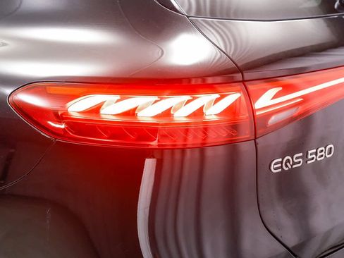 Used 2025 Mercedes-Benz EQS 580 4MATIC SUV image 7