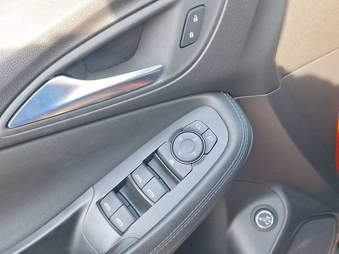 Used 2026 Buick Encore GX Sport Touring w/ Comfort Package FWD image 11