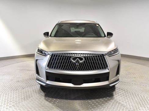 Used 2026 INFINITI QX60 Luxe w/ Family Package image 8