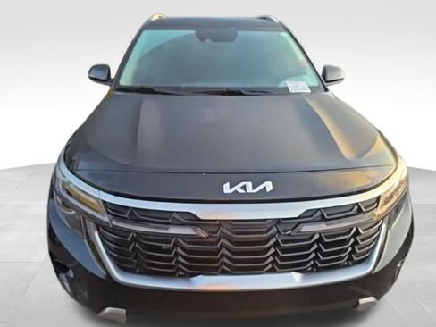 Used 2025 Kia Seltos S AWD/4WD image 2