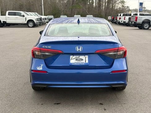 Used 2024 Honda Civic EX image 4