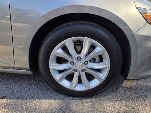 Used 2024 Chevrolet Malibu LT image 26