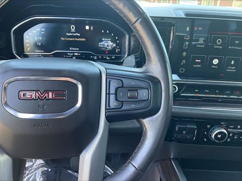 Used 2022 GMC Sierra 1500 SLT w/ SLT Premium Plus Package AWD/4WD image 24