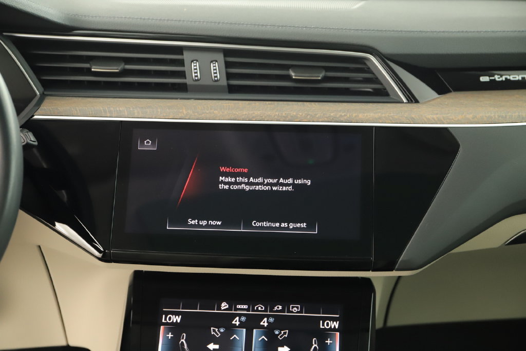 Certified 2024 Audi Q8 e-tron Premium Plus AWD/4WD image 19
