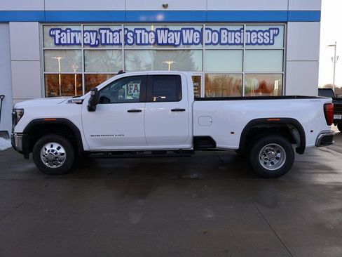 New 2026 GMC Sierra 3500 Pro image 7