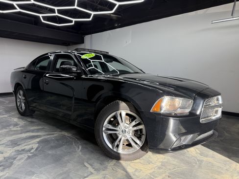 Used 2013 Dodge Charger SXT Plus image 6